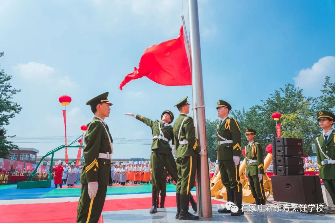 初冬浪漫而至，你是否有了溫暖且明亮的前行方向......