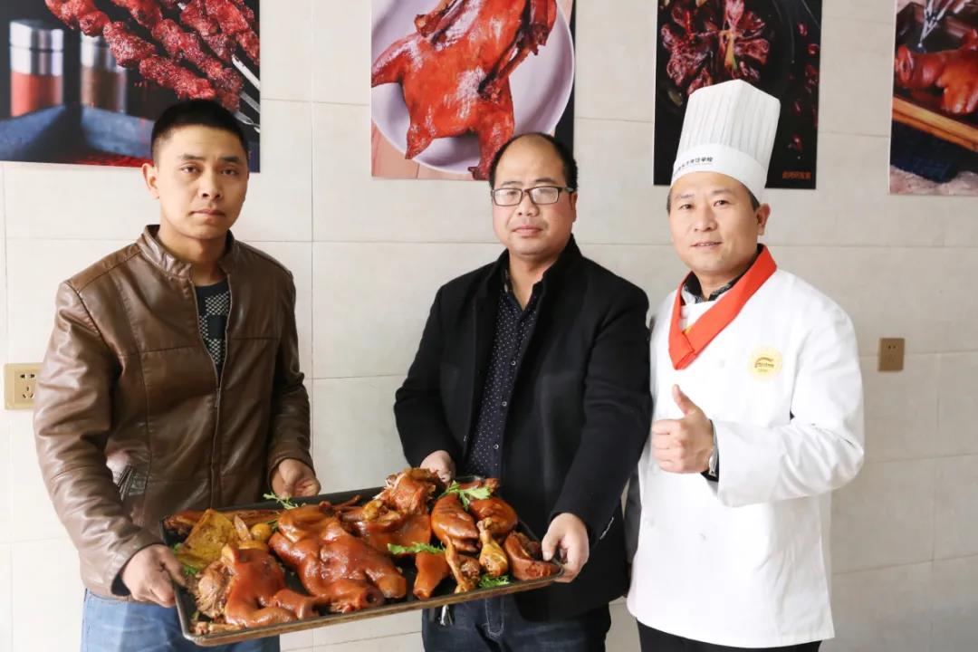 冬季爆款餐飲小吃項(xiàng)目：鹵味