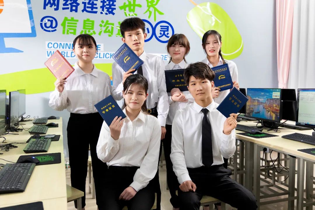 重要丨河北新東方學(xué)籍補(bǔ)錄名額分秒遞減，錯(cuò)過(guò)這次再等一年！