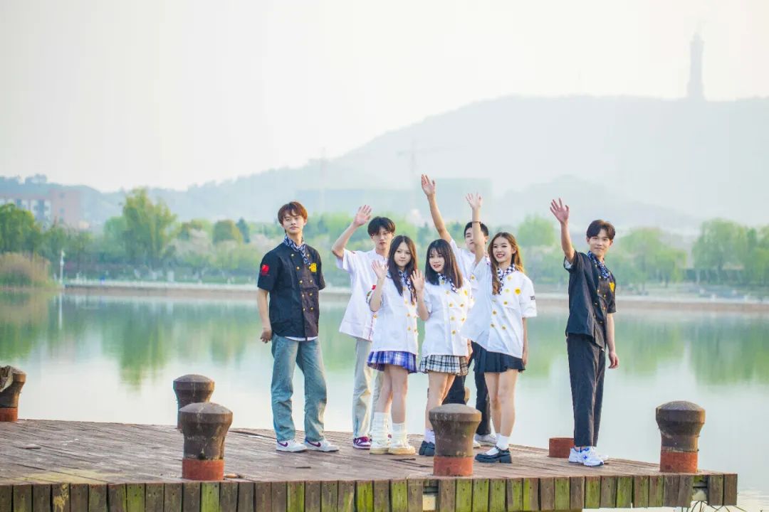 秋冬餐飲創(chuàng)業(yè)選什么好？來河北新東方學火鍋！