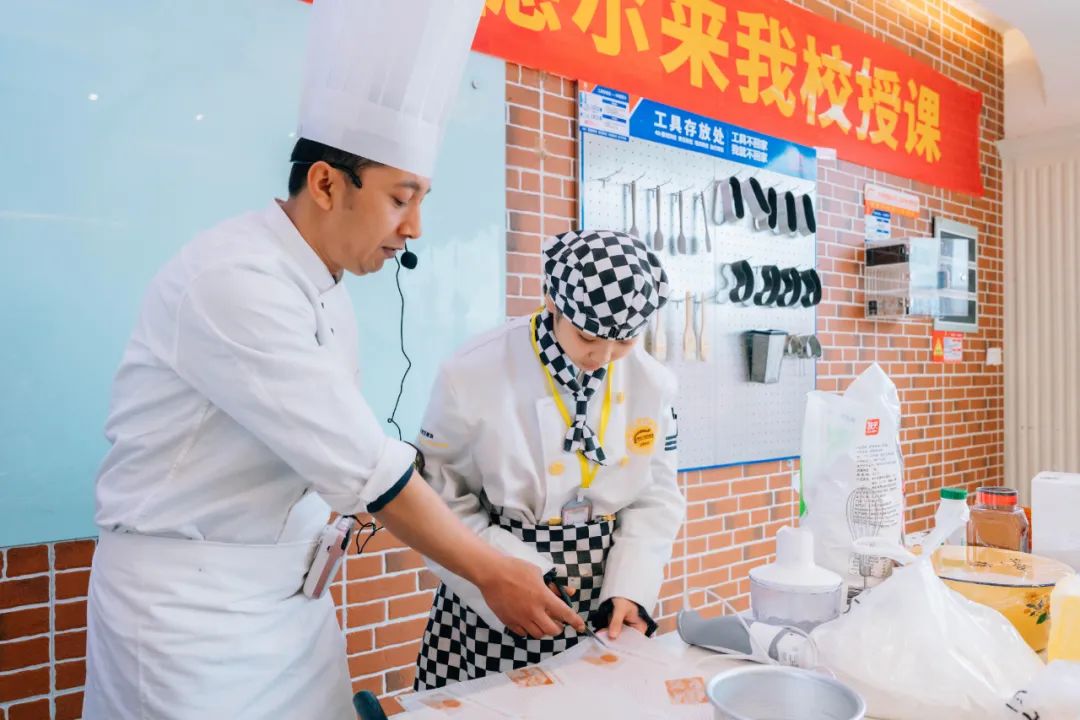 22bdab6861e4ec85ade9ff900b98ee3c.jpg 22bdab6861e4ec85ade9ff900b98ee3c.jpg