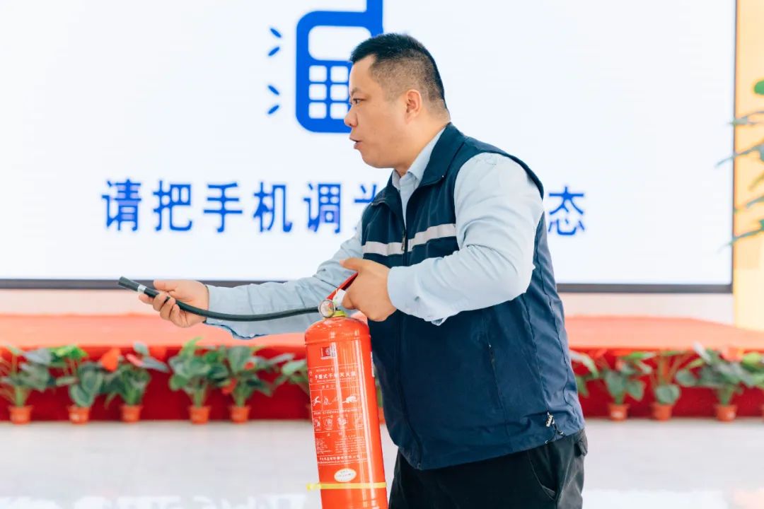 c7b93279ea26fa31090259d99e8bd392.jpg c7b93279ea26fa31090259d99e8bd392.jpg