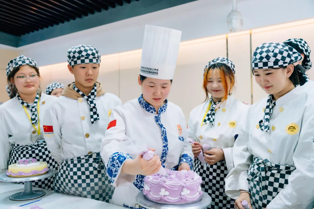 哪些人適合踏入西點烘焙的藝術(shù)殿堂？