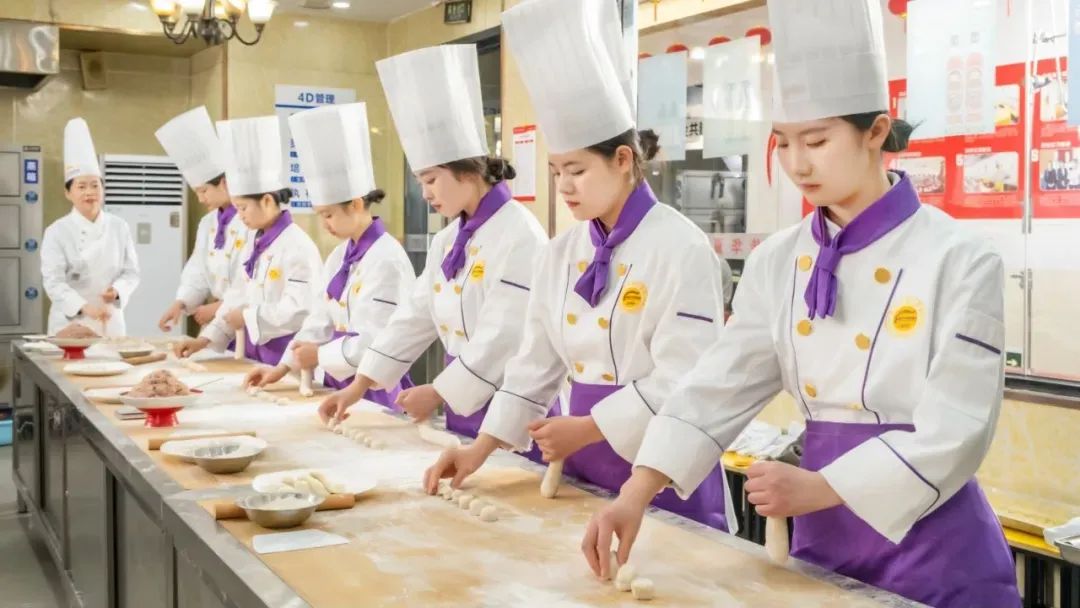 ebdb05d930aa91ca842d7d0e82526a55.jpg ebdb05d930aa91ca842d7d0e82526a55.jpg