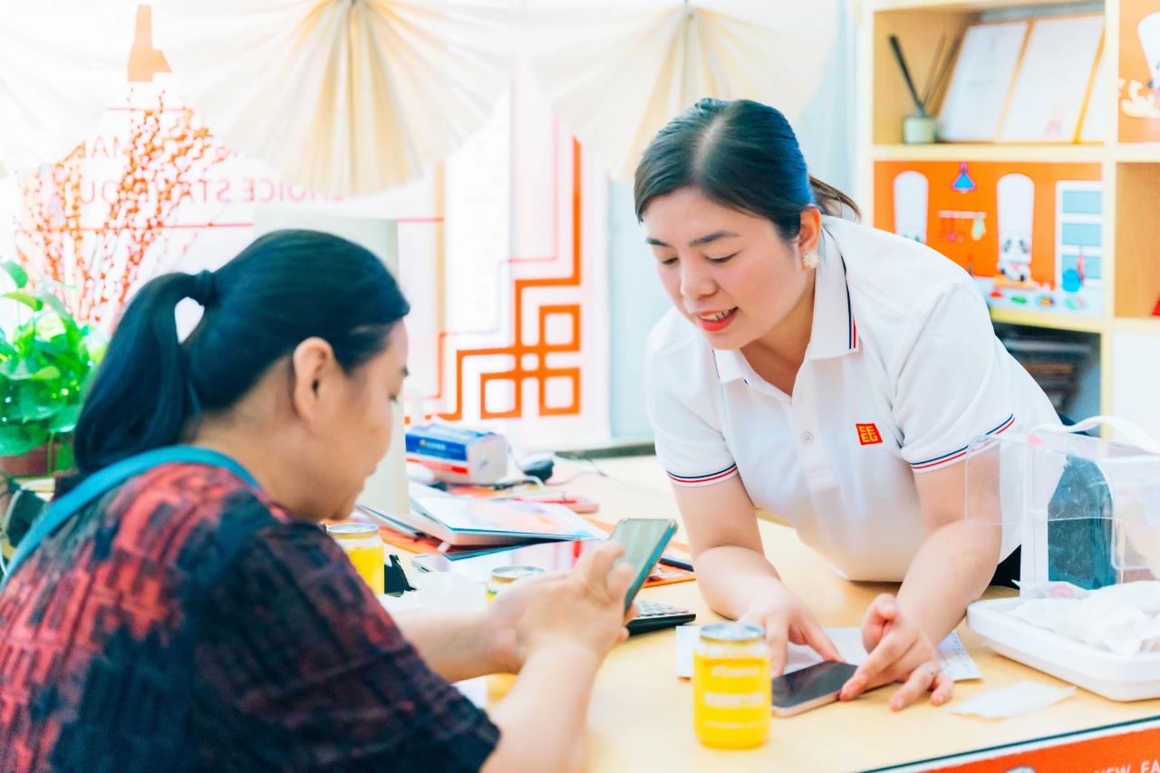 Hi，新同學(xué)！報(bào)讀不一樣的學(xué)校，成就不一樣的你！