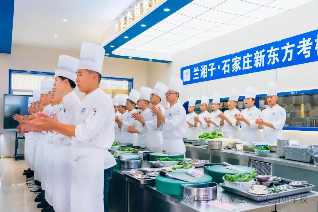 69847c82bbb9b84649ea8ba52ef556b5.jpg 69847c82bbb9b84649ea8ba52ef556b5.jpg