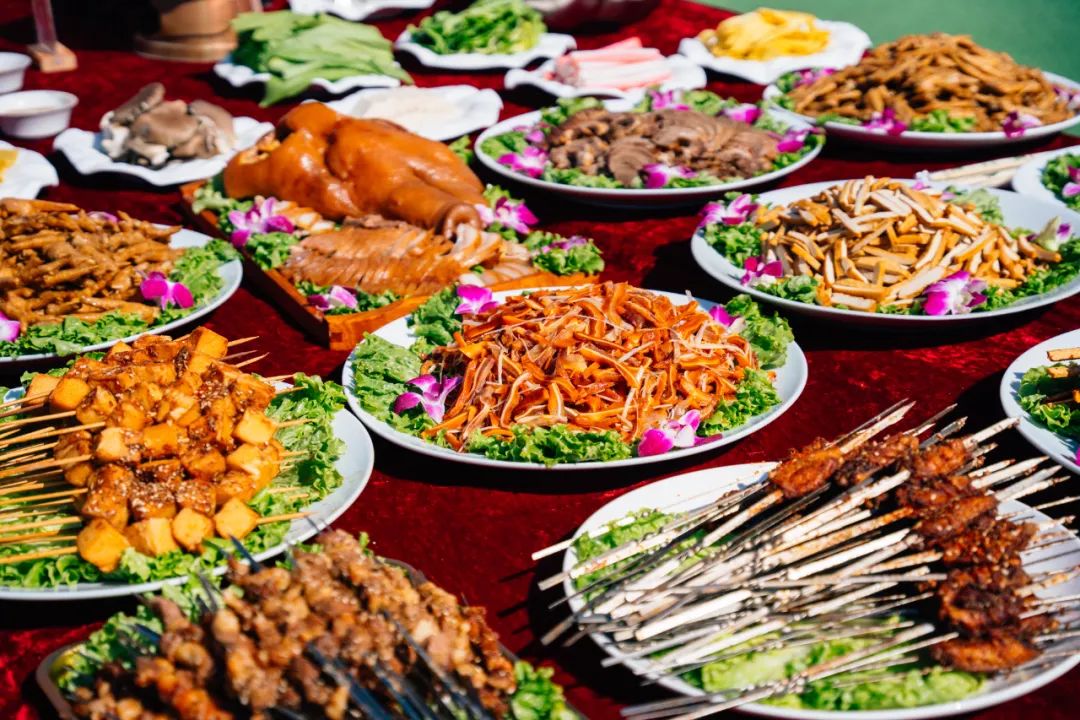 中秋假期來河北新東方學(xué)小吃，低成本創(chuàng)業(yè)，你就是老板！