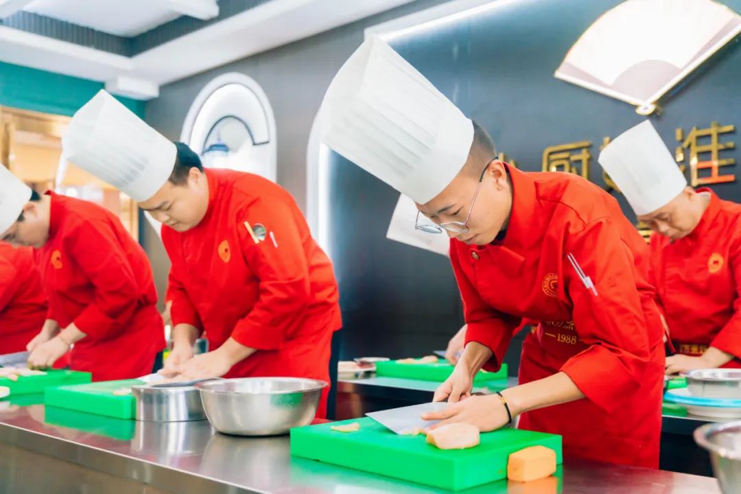 快來圍觀！河北新東方2024年第四季度教師技能大比武！實力太硬核啦~