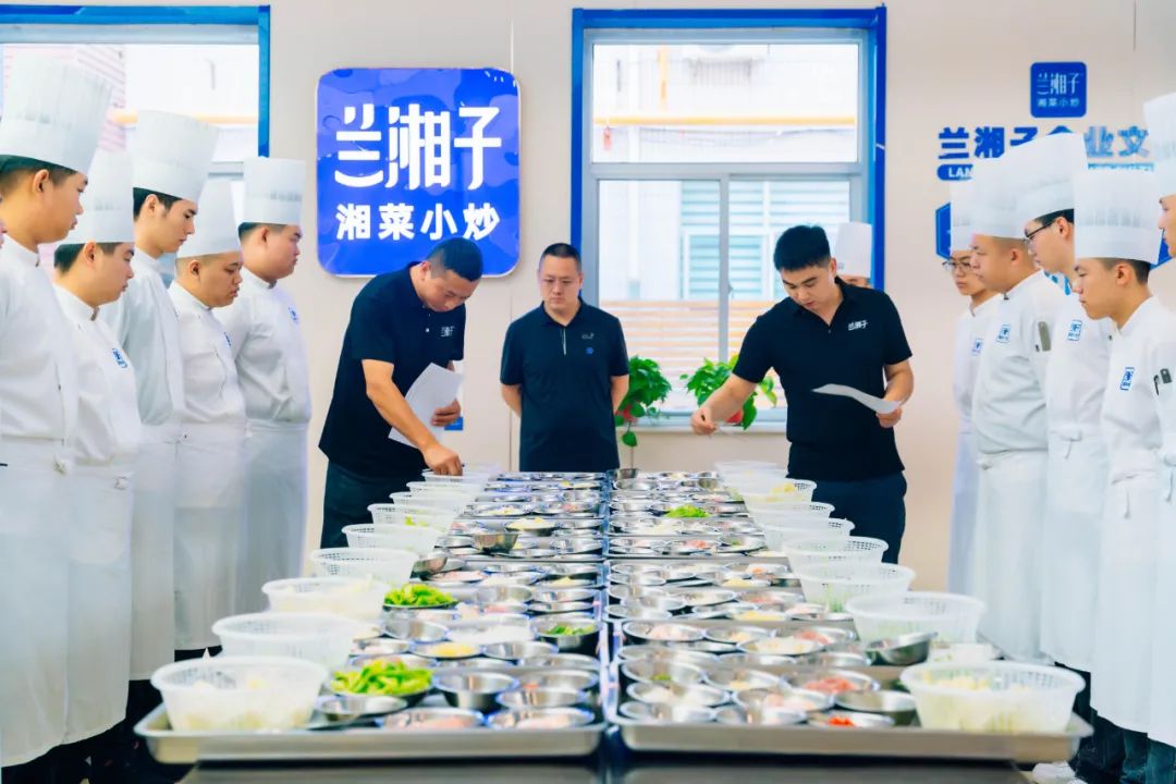 b0c22330c8102aef443f7b7afe003159.jpg b0c22330c8102aef443f7b7afe003159.jpg