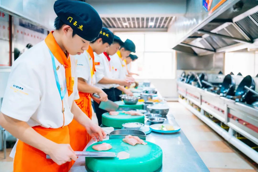 9d4d7ca3573dec8c0f65d13955032b01.jpg 9d4d7ca3573dec8c0f65d13955032b01.jpg