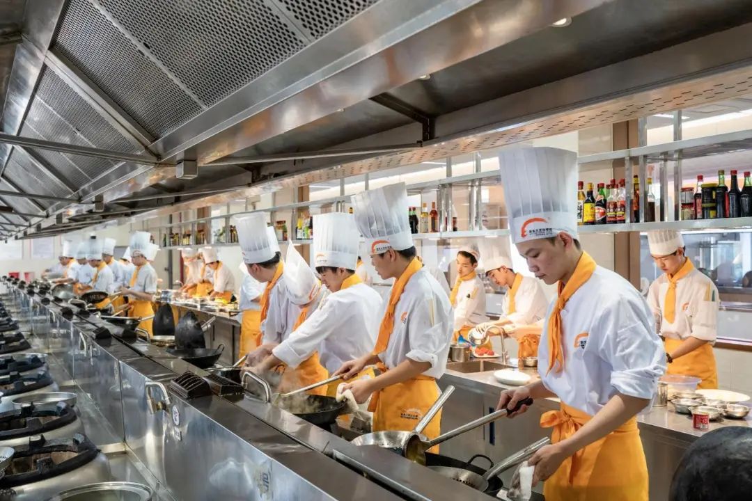 2025想轉(zhuǎn)行創(chuàng)就業(yè)卻沒技術(shù)？