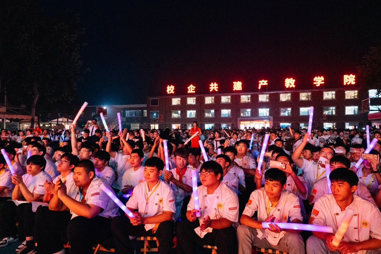 fee78993e0710c402a0f48278165d875.jpg fee78993e0710c402a0f48278165d875.jpg