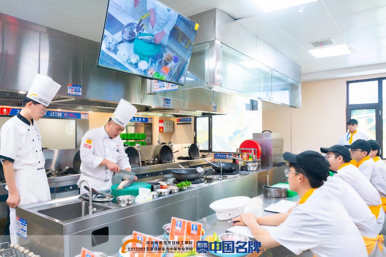 82eadd0a3224cd56e22bb6bec5b0d1aa.jpg 82eadd0a3224cd56e22bb6bec5b0d1aa.jpg