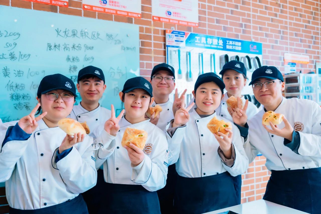 4d88978894c286352c96babd71f5ebe8.jpg 4d88978894c286352c96babd71f5ebe8.jpg