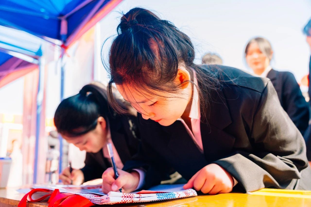 37219d485f94ef5941c47625bd220976.jpg 37219d485f94ef5941c47625bd220976.jpg