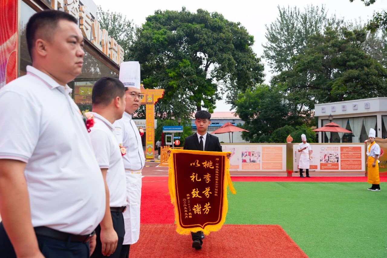 4ea3fa299f7182bf3c53fe904ff74215.jpg 4ea3fa299f7182bf3c53fe904ff74215.jpg