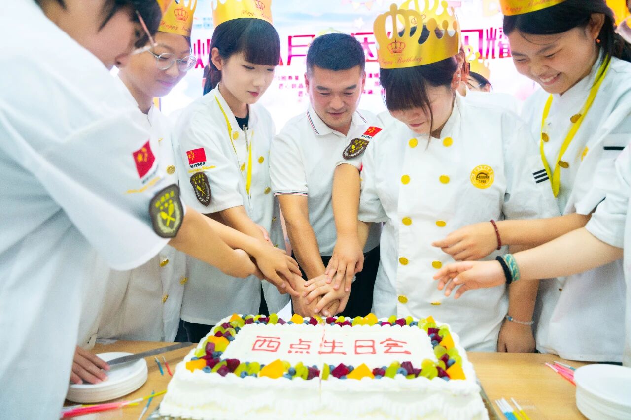 d05ea5d4e28556d2be586fe275c80276.jpg d05ea5d4e28556d2be586fe275c80276.jpg