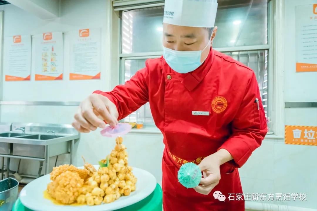 鑄技能之舟 揚發(fā)展之帆丨教師技能大比武看河北新東方師者風(fēng)范！(圖2)